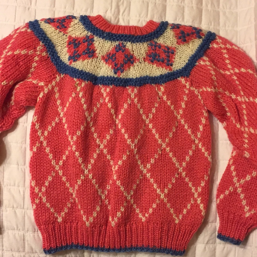 Women's hand knit vintage sweater
